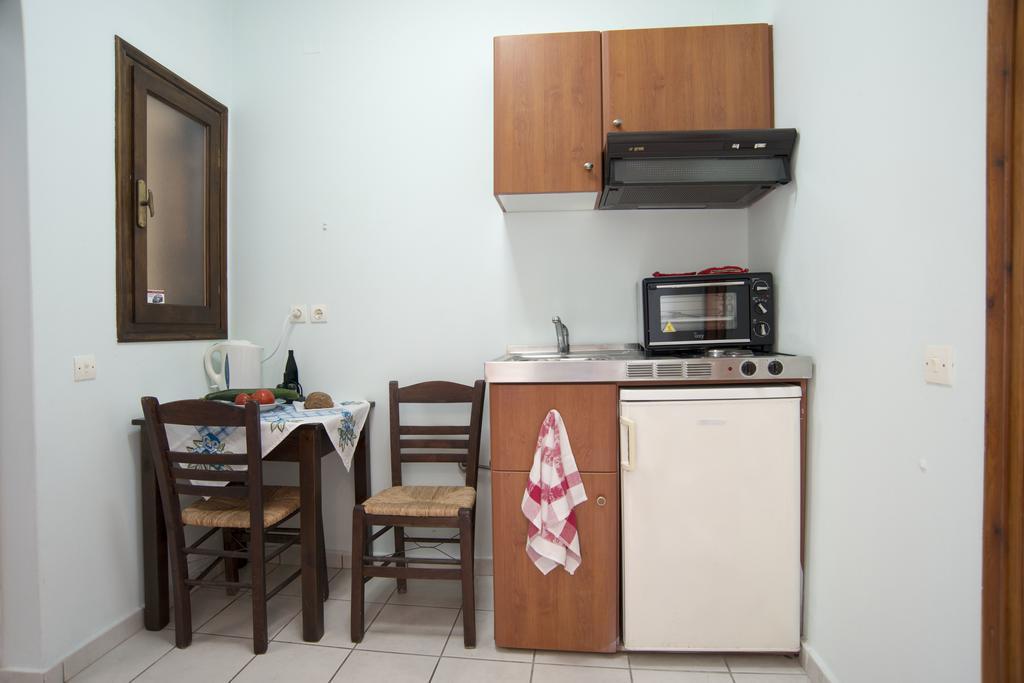Studios Leandros Lakka  Ngoại thất bức ảnh